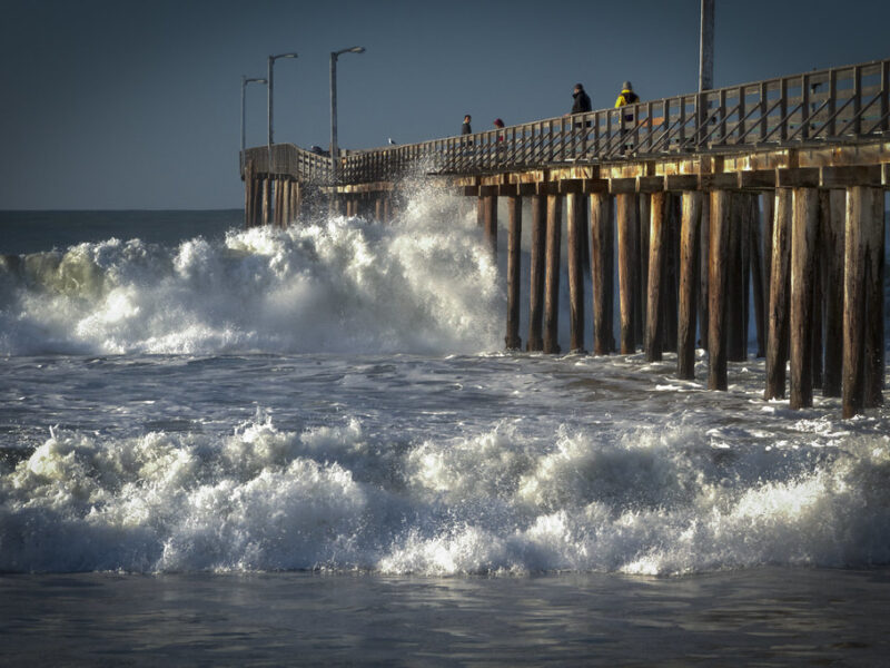 Cayucos Pier surf